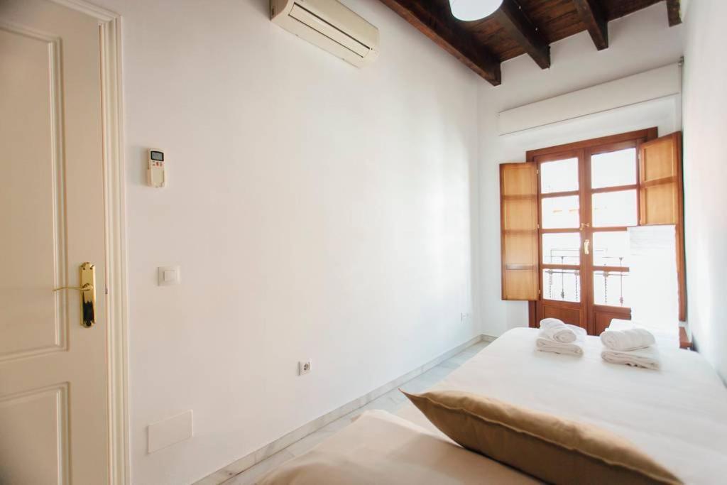 Precioso apartamento en el casco antiguo de Triana Sevilla Exterior foto
